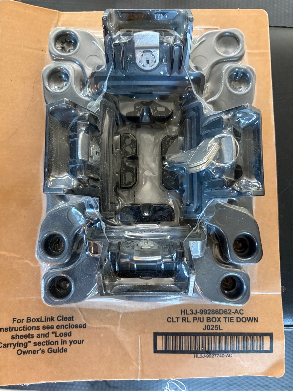 Ford F150 - Link BoxLink Cleat Tie-Down Bracket — Black
